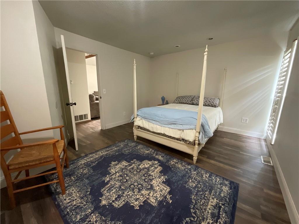 106 E Main Street Property Photo 33