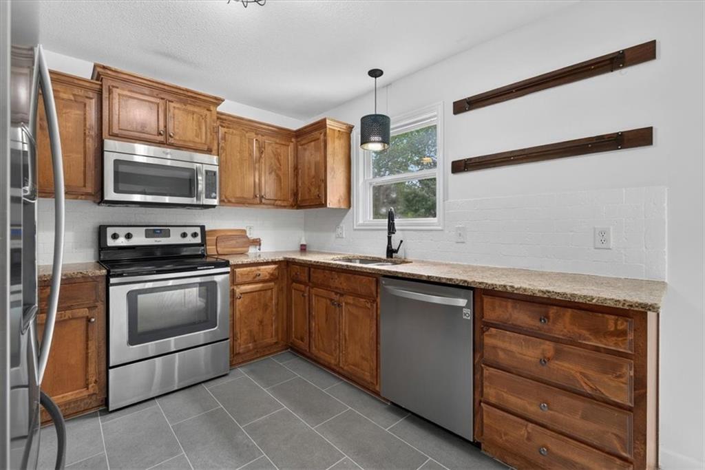 16913 Juniper Drive Property Photo 25