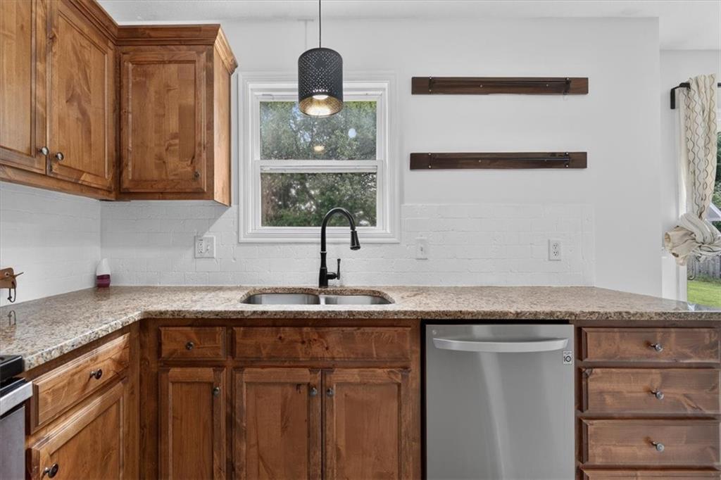 16913 Juniper Drive Property Photo 27