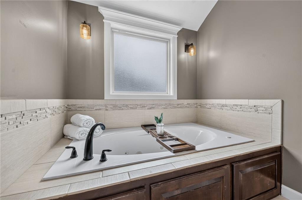 12975 N Champanel Way Property Photo 33