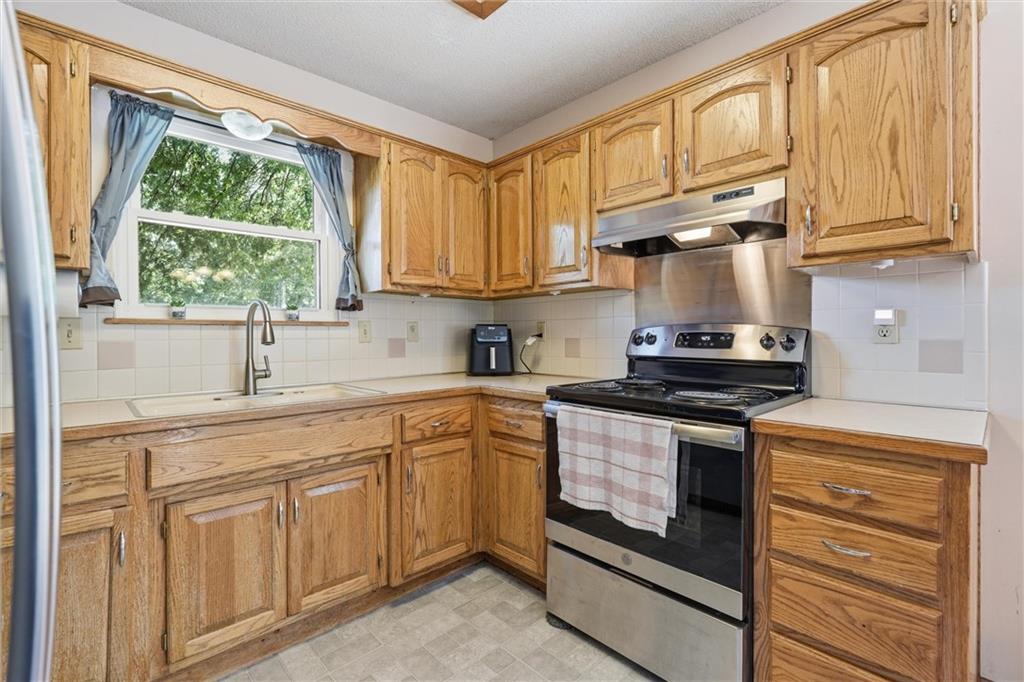 1104 Park Drive Property Photo 13