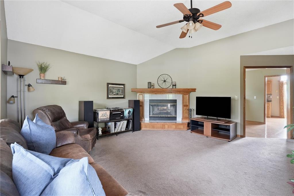 6114 N Evans Avenue Property Photo 6