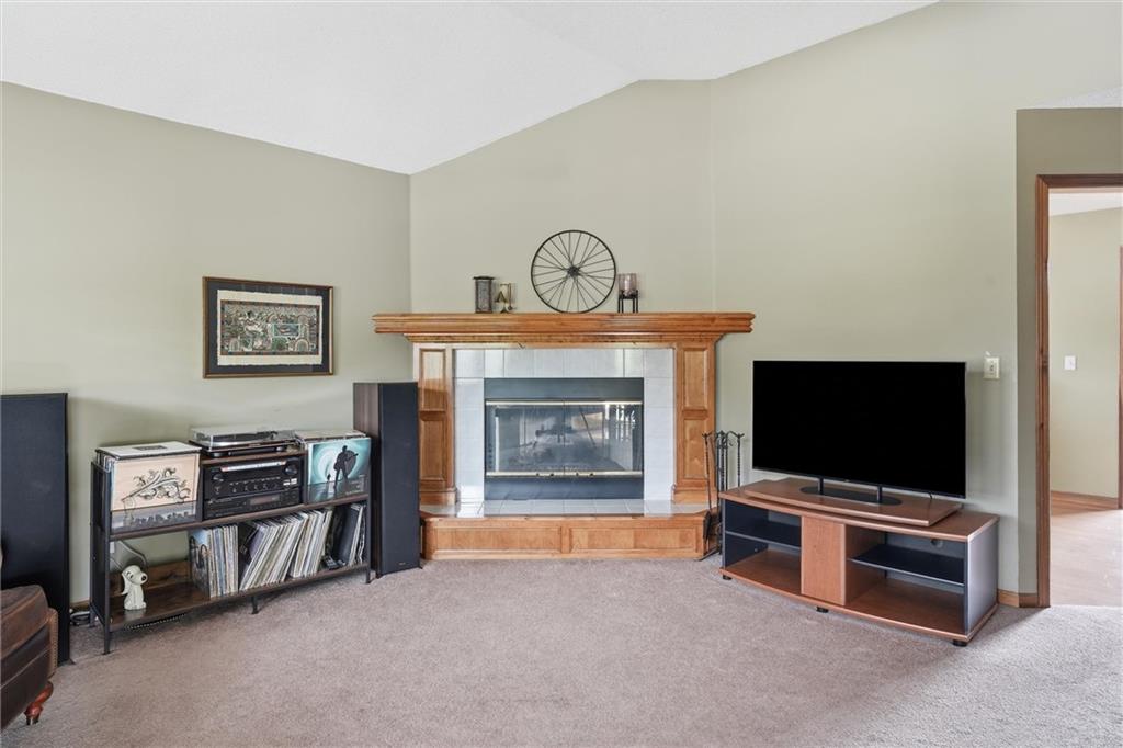 6114 N Evans Avenue Property Photo 7