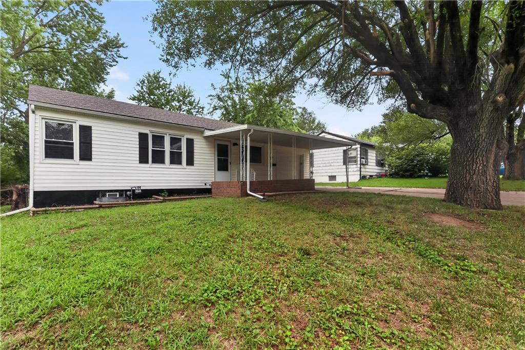 16703 E 2 Street Property Photo 3