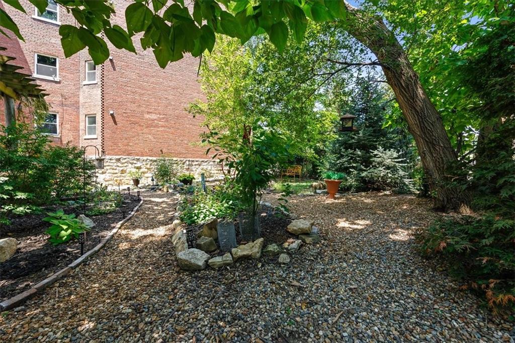 1401 E 11th Street Property Photo 45