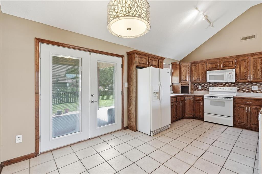 413 Graystone Drive Property Photo 11
