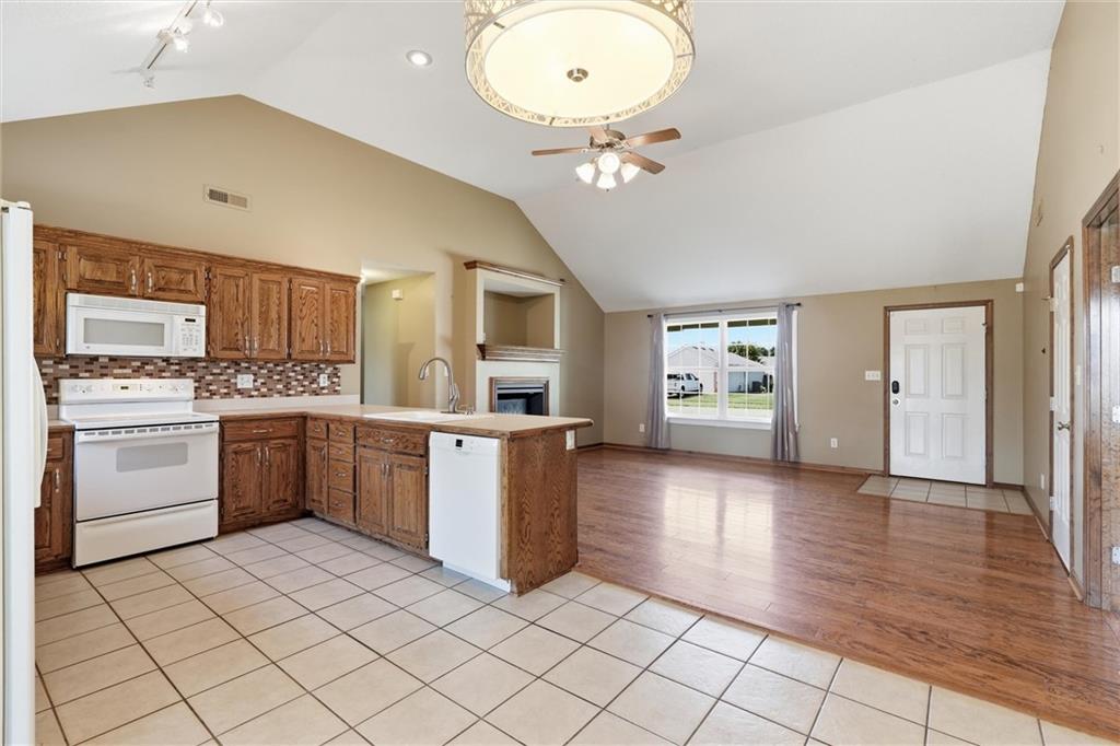413 Graystone Drive Property Photo 12