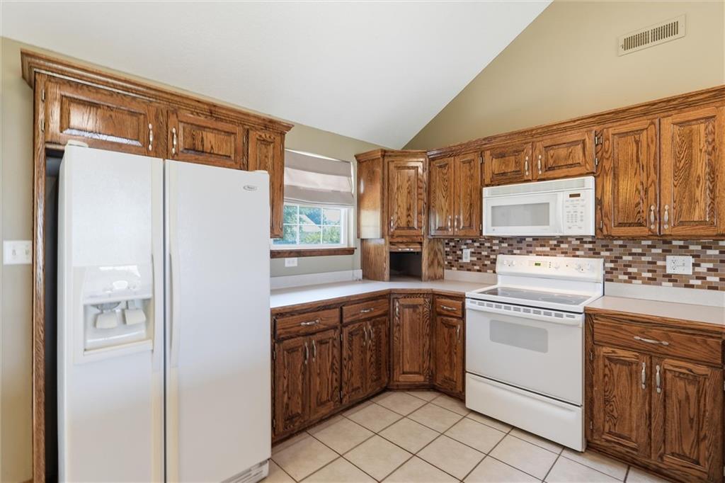 413 Graystone Drive Property Photo 13
