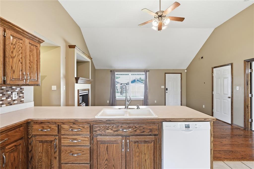 413 Graystone Drive Property Photo 17
