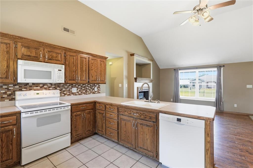 413 Graystone Drive Property Photo 18