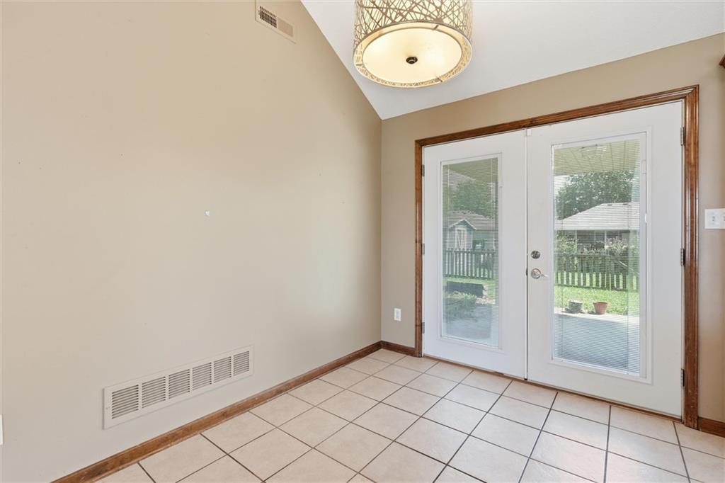 413 Graystone Drive Property Photo 20