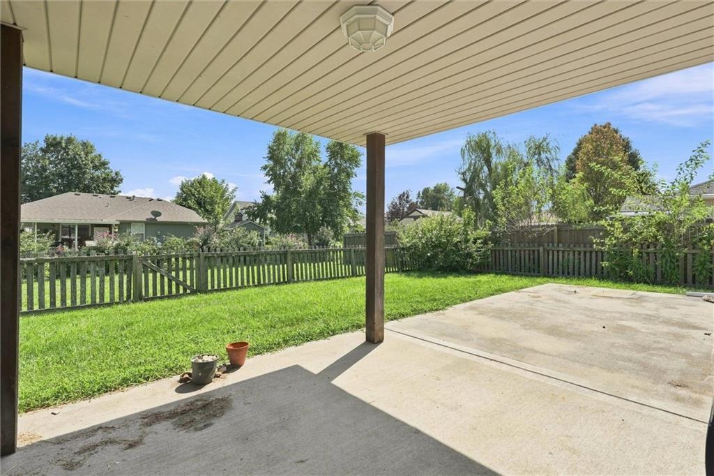 413 Graystone Drive Property Photo 32