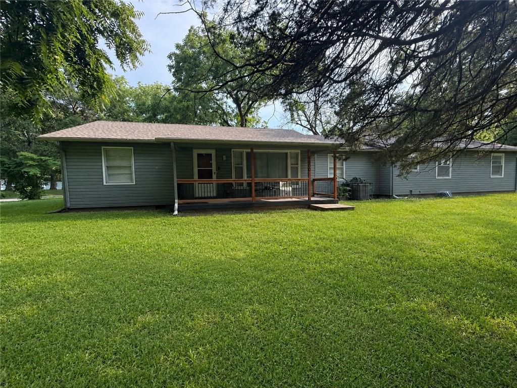 8900 Wayne Avenue Property Photo 1