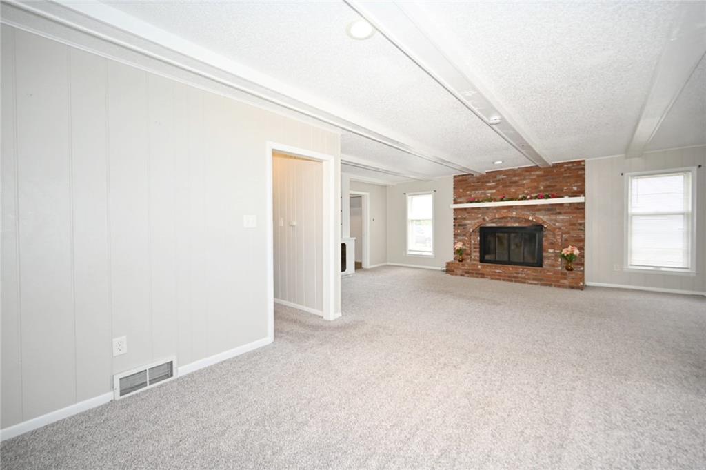 8900 Wayne Avenue Property Photo 8