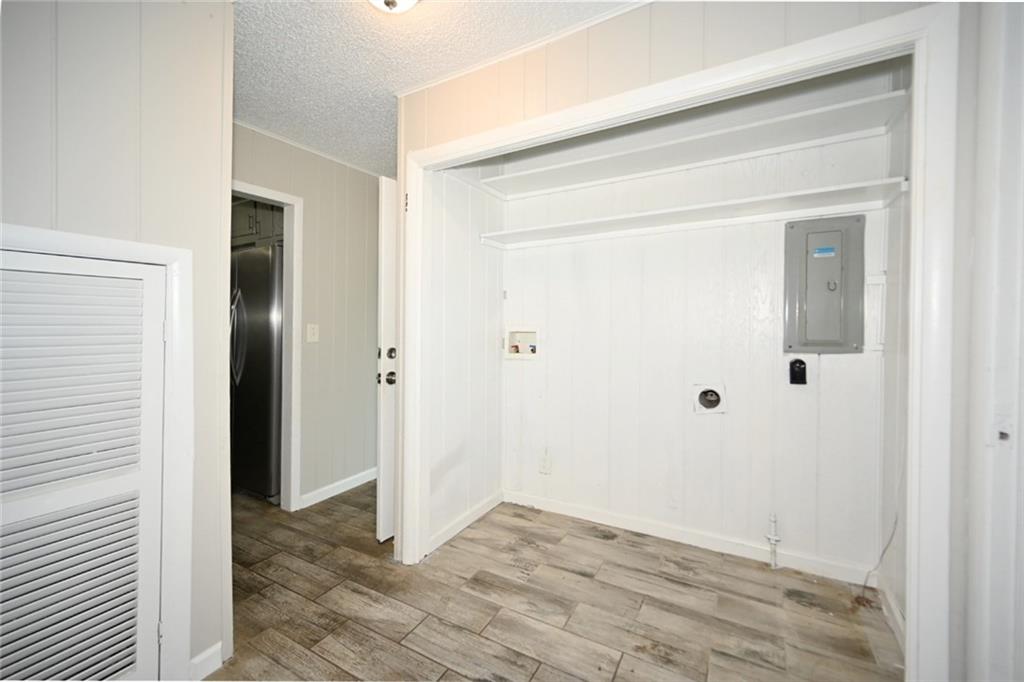 8900 Wayne Avenue Property Photo 17