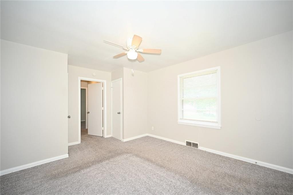 8900 Wayne Avenue Property Photo 18