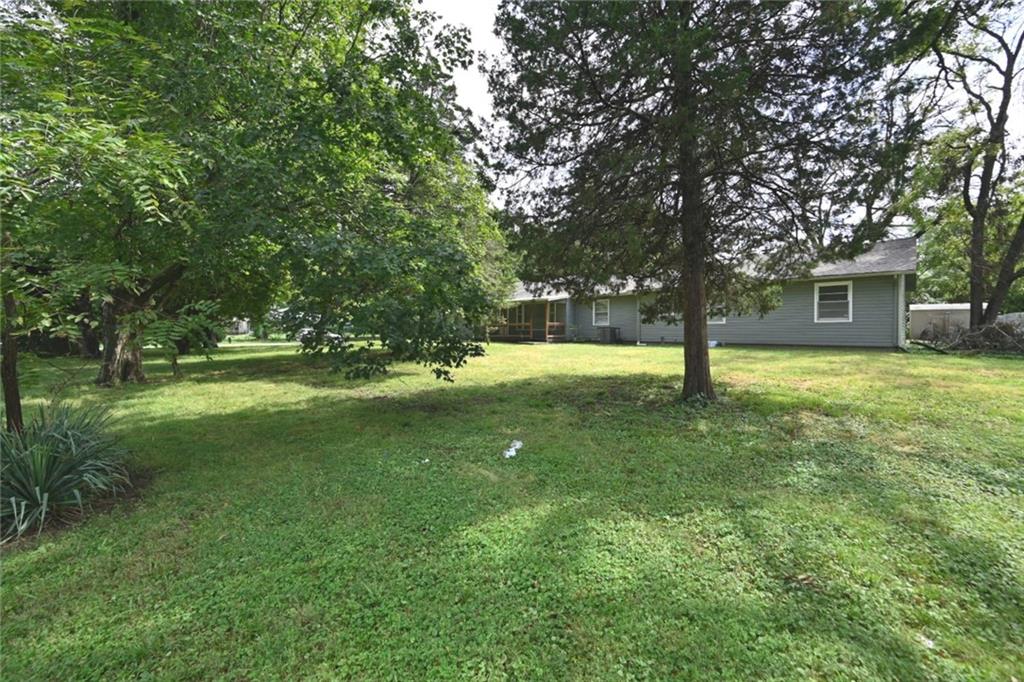 8900 Wayne Avenue Property Photo 31