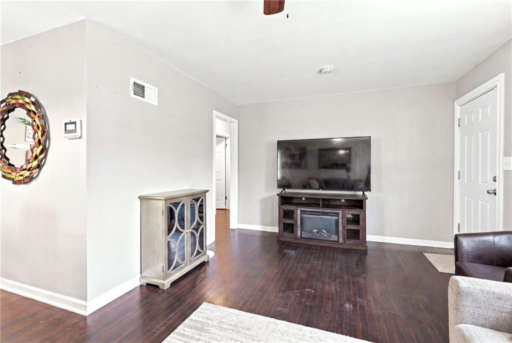 4014 Monroe Avenue Property Photo 8
