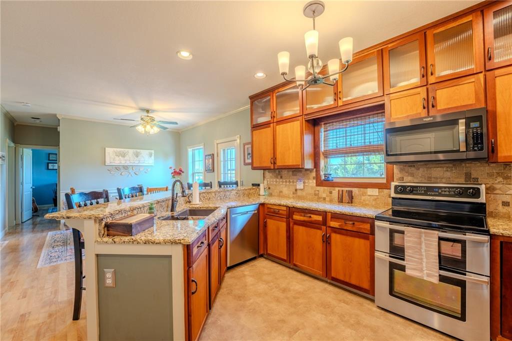 18735 Ford Road Property Photo 10