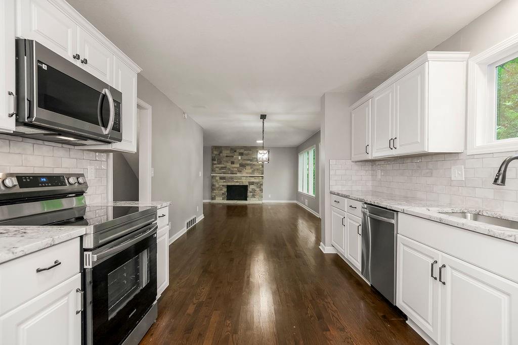 6807 N Walnut Street Property Photo 9