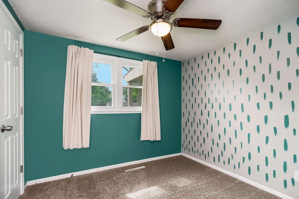 8109 N Summit Road Property Photo 11