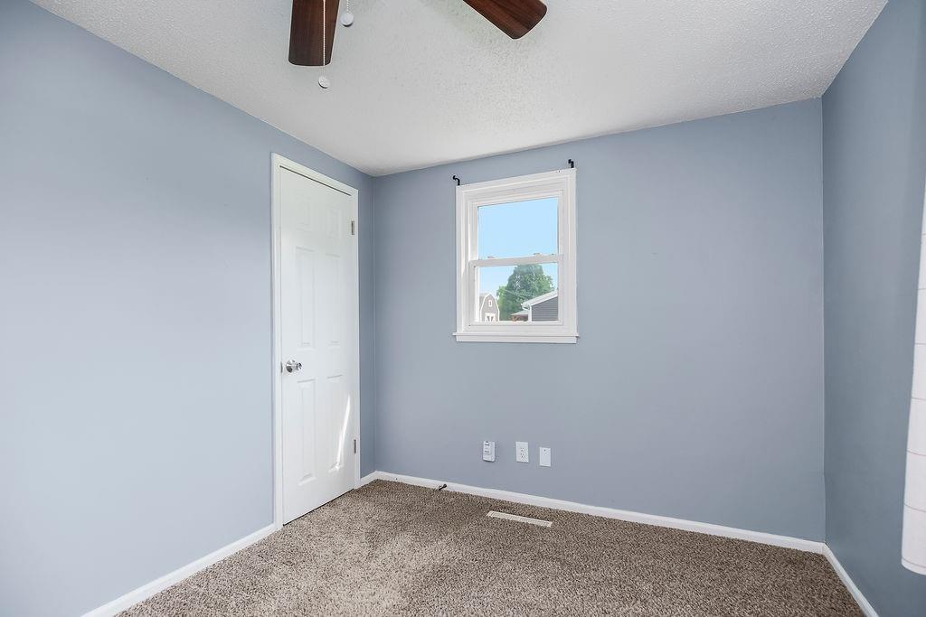8109 N Summit Road Property Photo 13