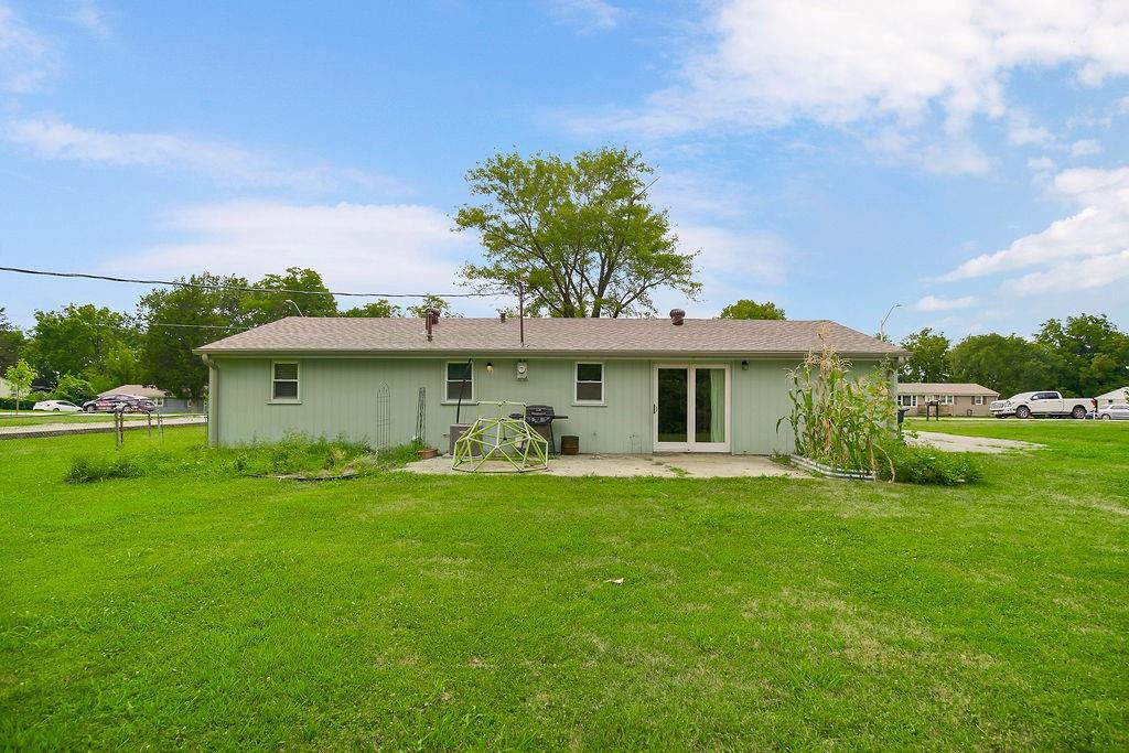 8109 N Summit Road Property Photo 18