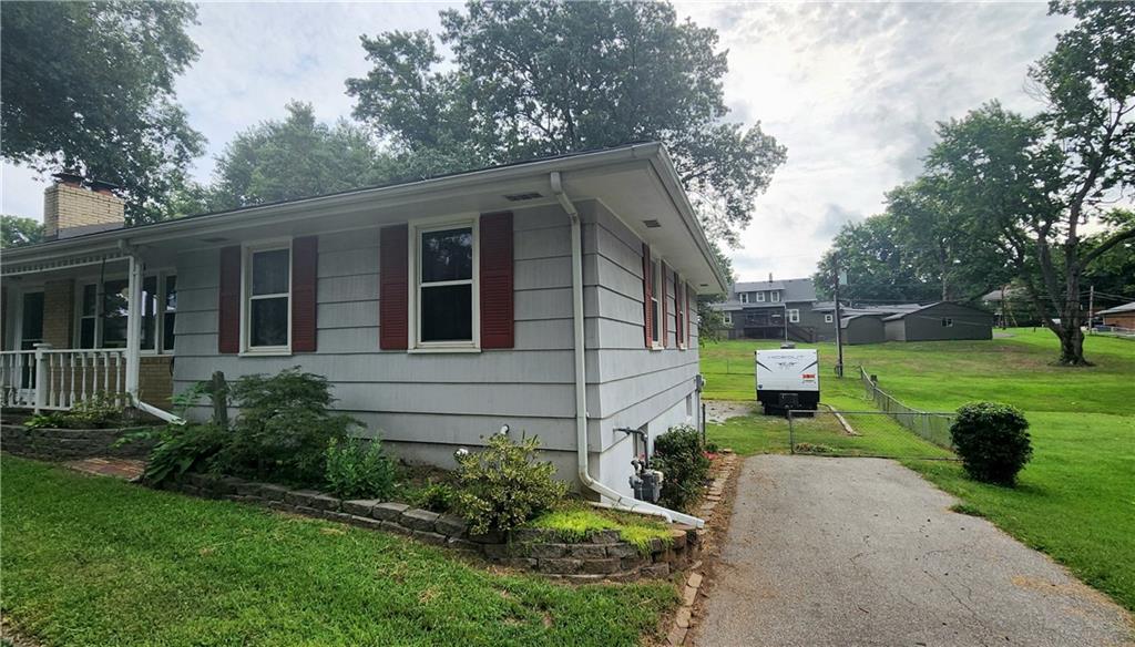 2701 S Maybrook Avenue Property Photo 45