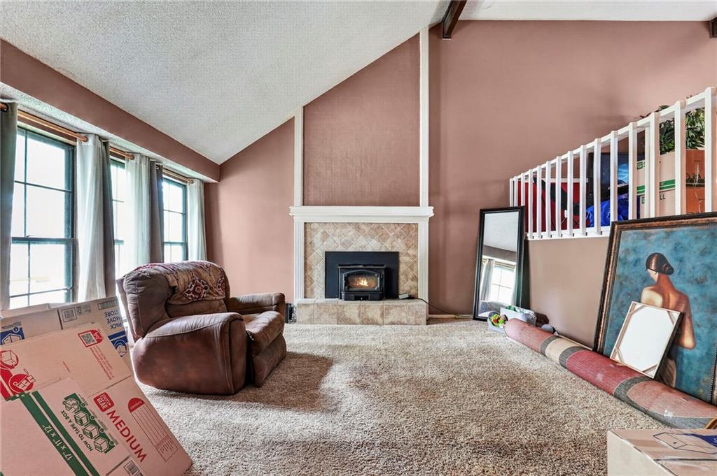 110 E Nelson Circle Property Photo 4