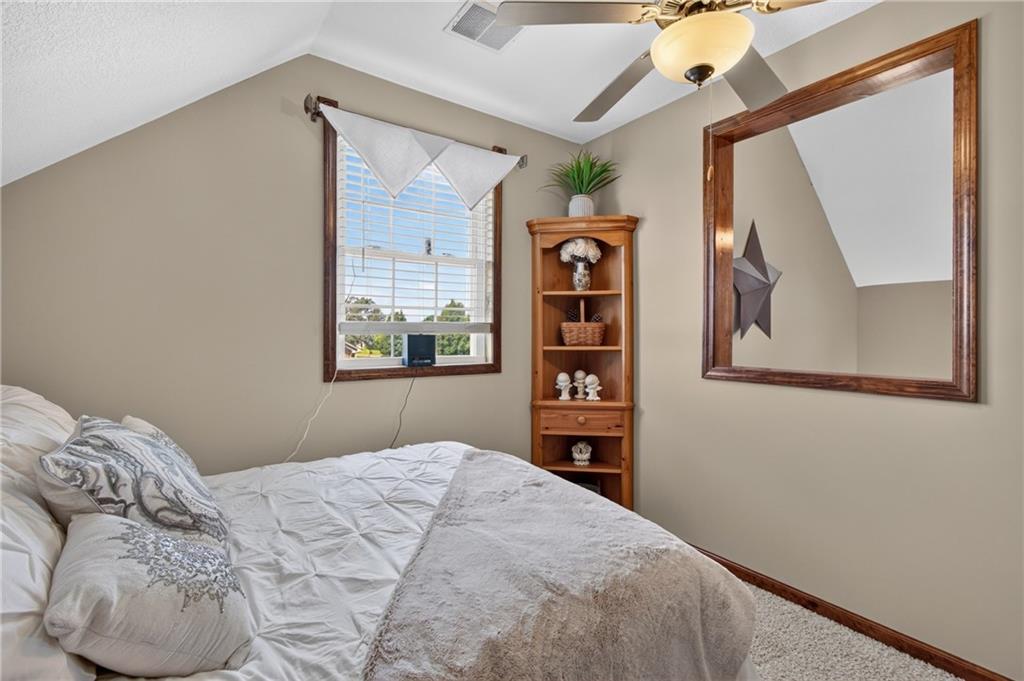 9618 Greenton Road Property Photo 31