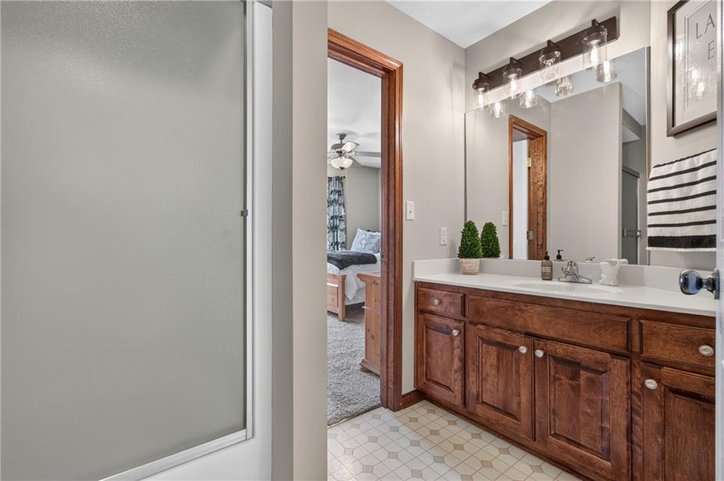 9618 Greenton Road Property Photo 34