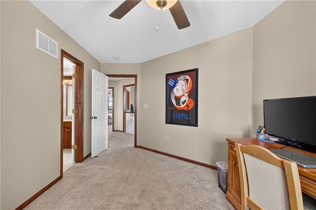 9618 Greenton Road Property Photo 38