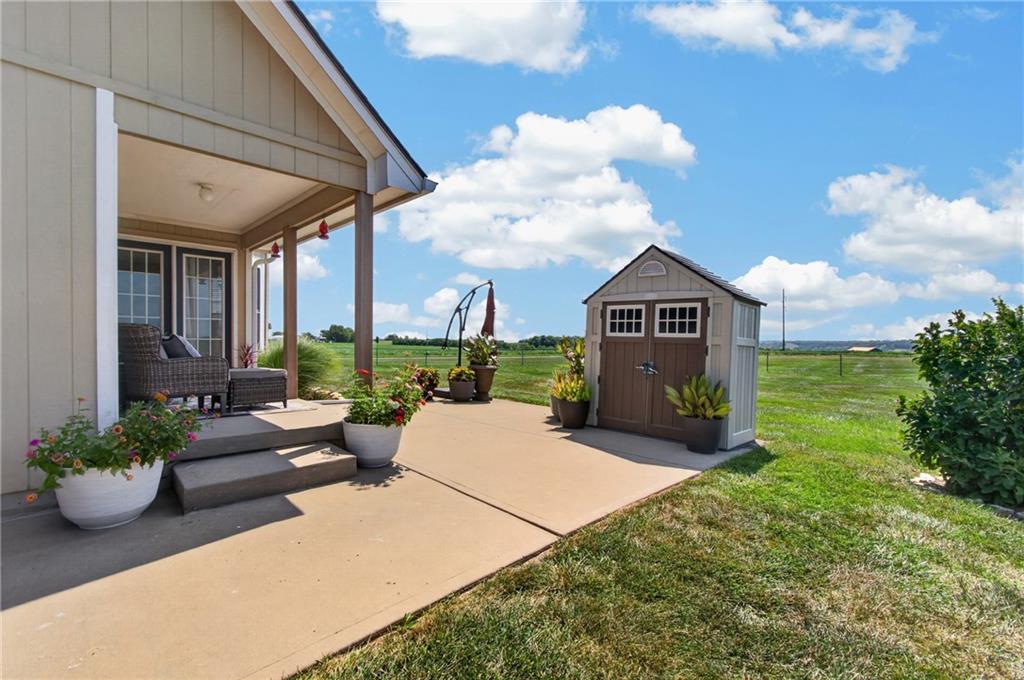 9618 Greenton Road Property Photo 43