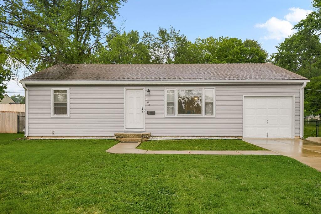 903 Ne 67th Place Property Photo 1
