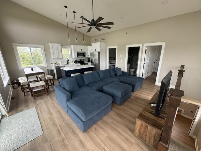 112 Admiral Drive Property Photo 18