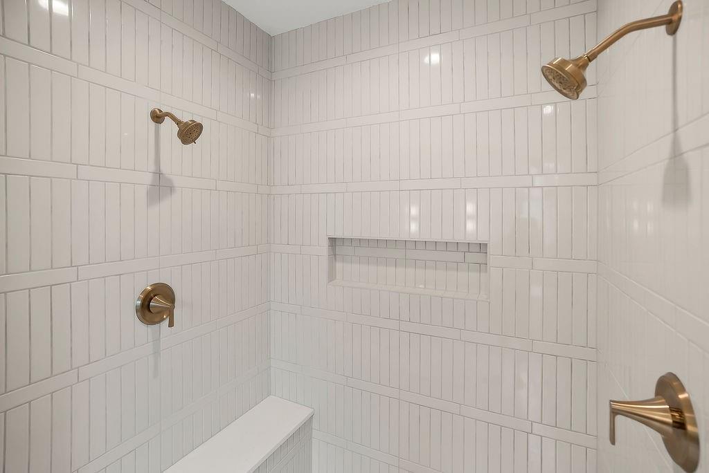 15564 W 168th Terrace Property Photo 32