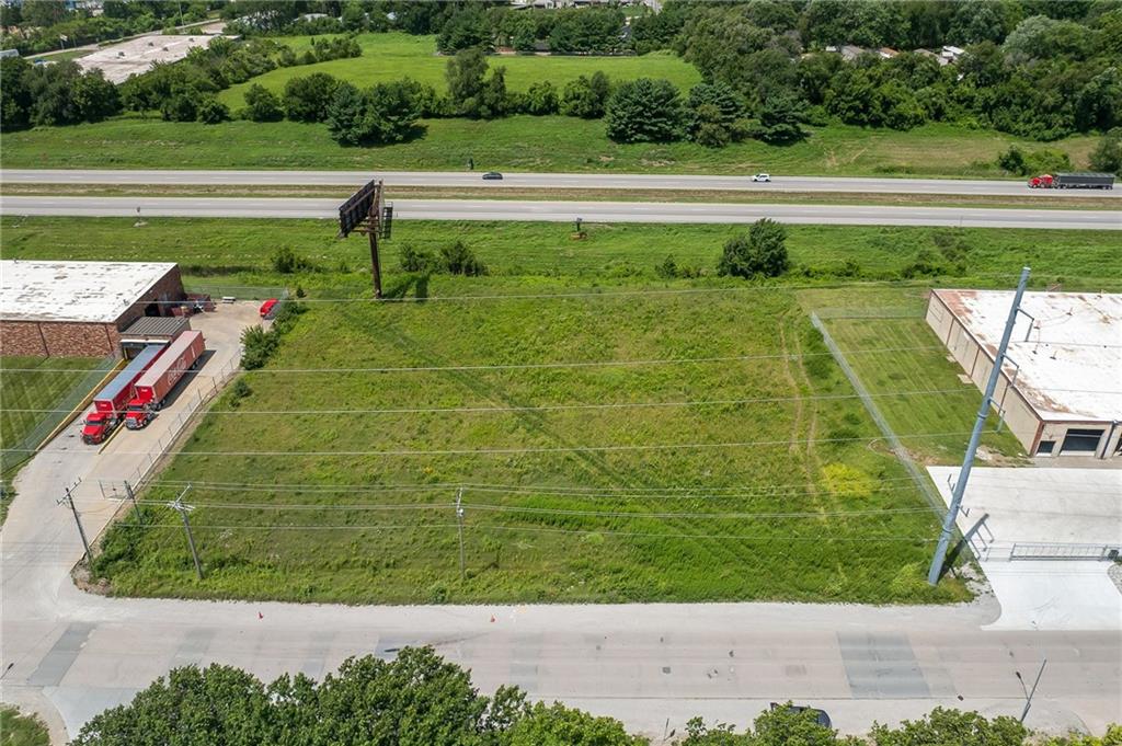3702 S Leonard Road Property Photo 2