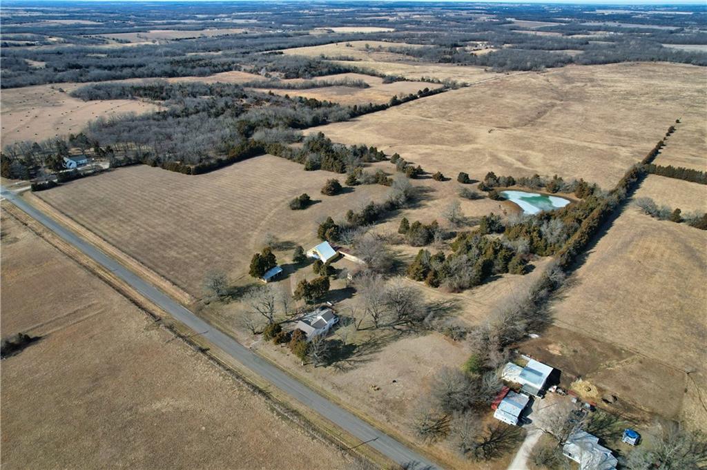 000 Valley Road Property Photo 8