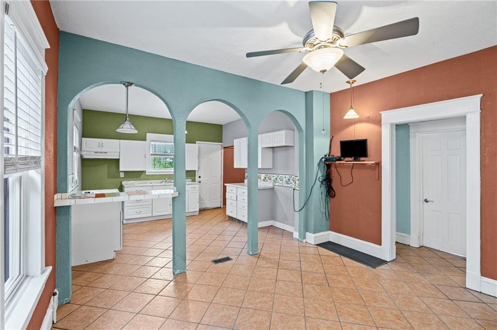 504 Wallace Avenue Property Photo 9
