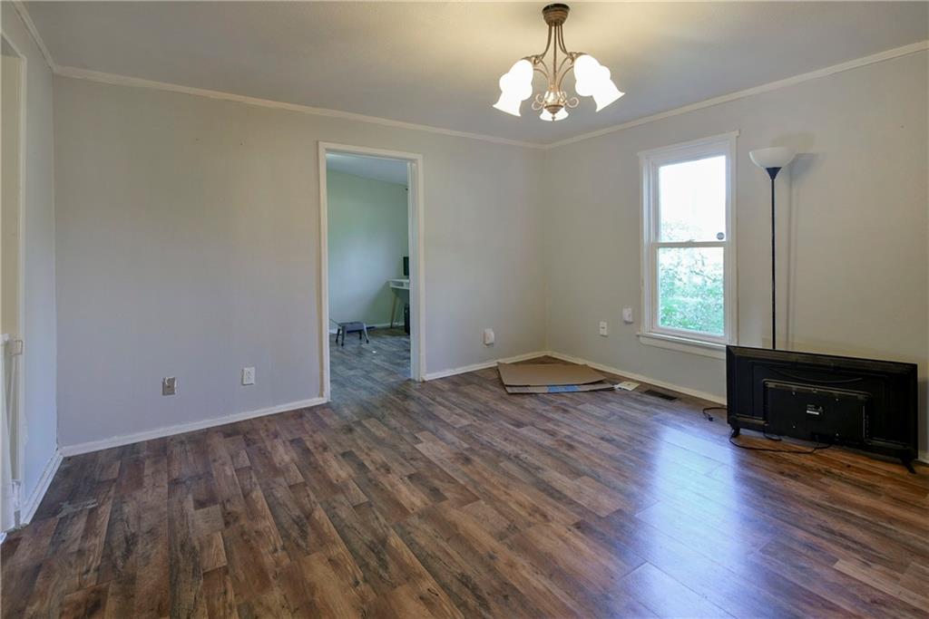 407 S Clarke Avenue Property Photo 4