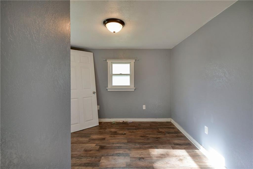 407 S Clarke Avenue Property Photo 15