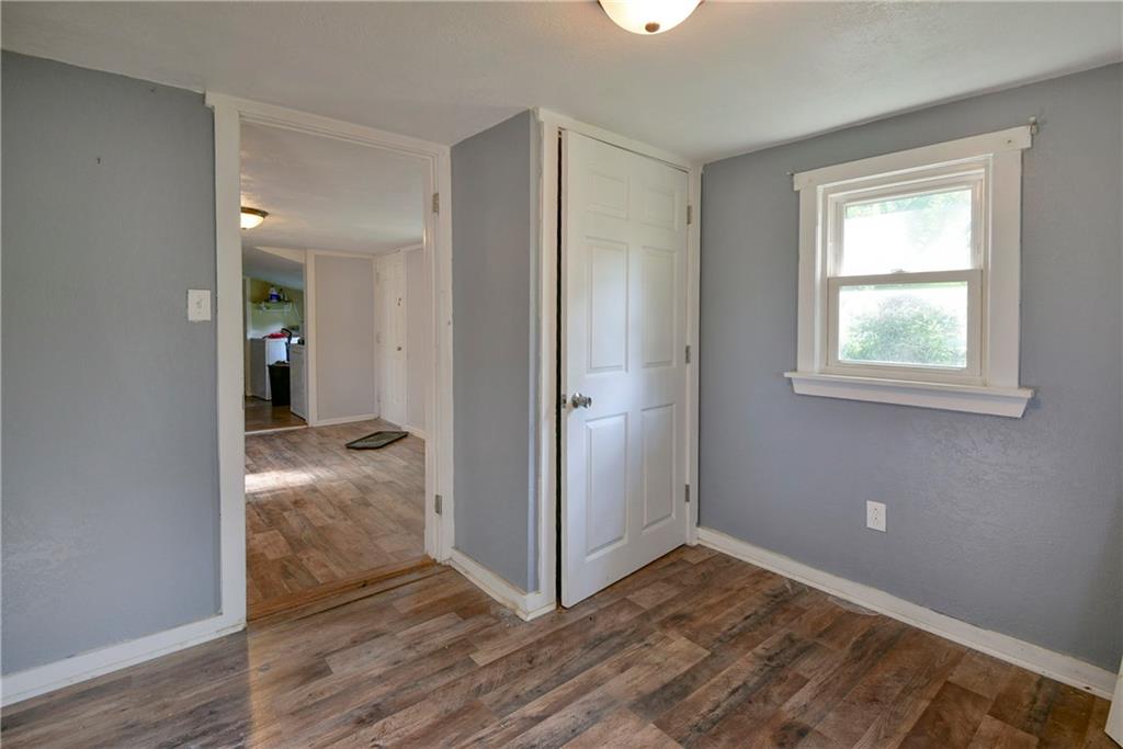 407 S Clarke Avenue Property Photo 16