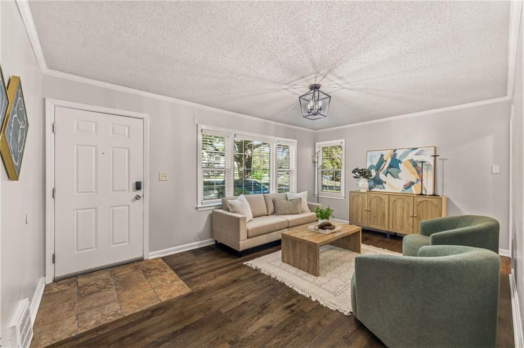 6739 Roe Avenue Property Photo 3