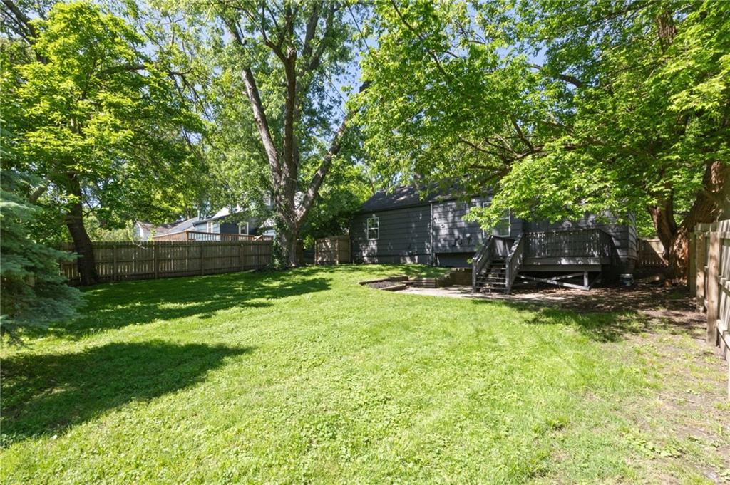 6739 Roe Avenue Property Photo 15