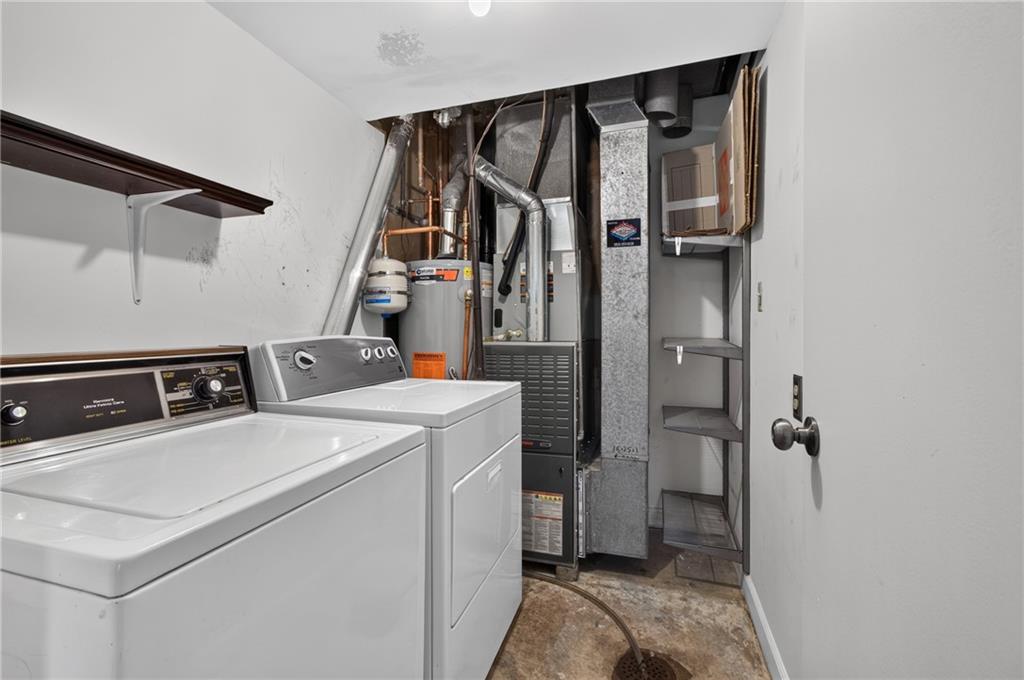 10913 Rosehill Road Property Photo 11