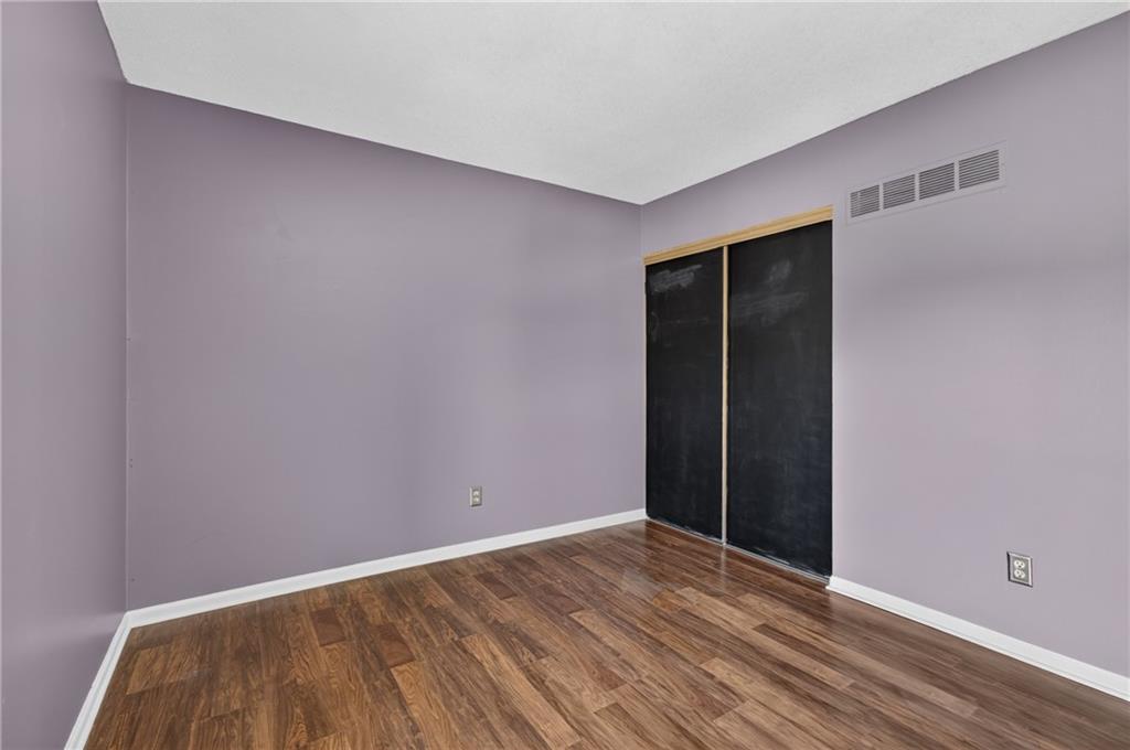 10913 Rosehill Road Property Photo 20