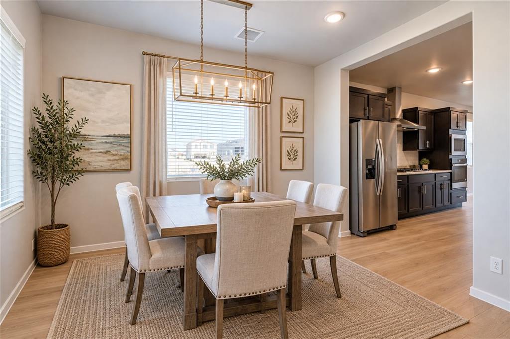 1231 Saddle Court Property Photo 3