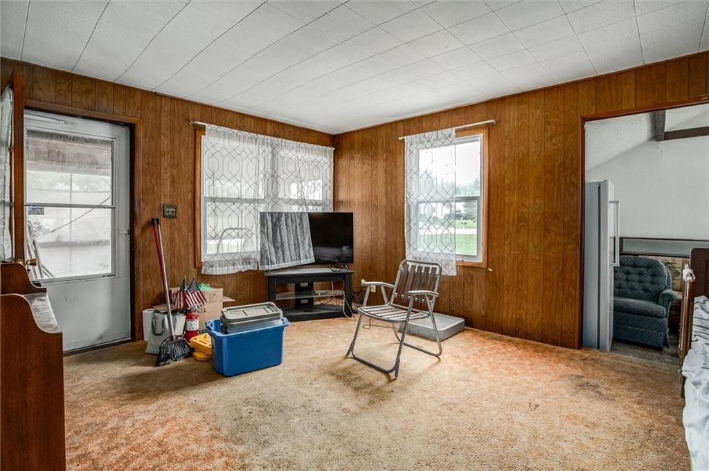 9301 Everett Avenue Property Photo 6