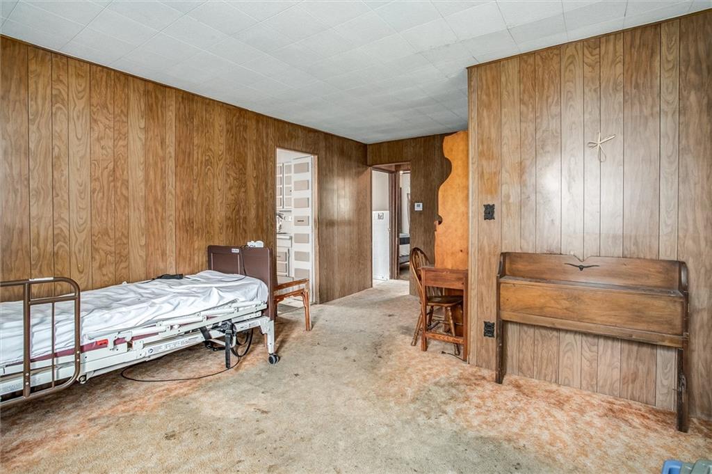 9301 Everett Avenue Property Photo 8
