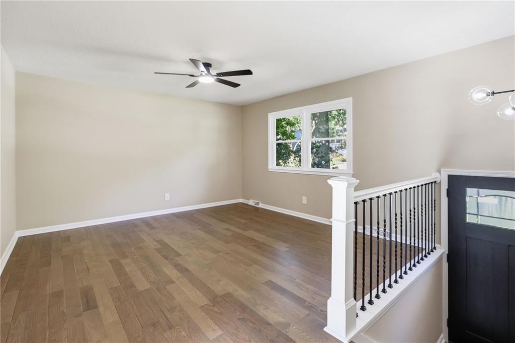 1201 Sw Mission Place Property Photo 3